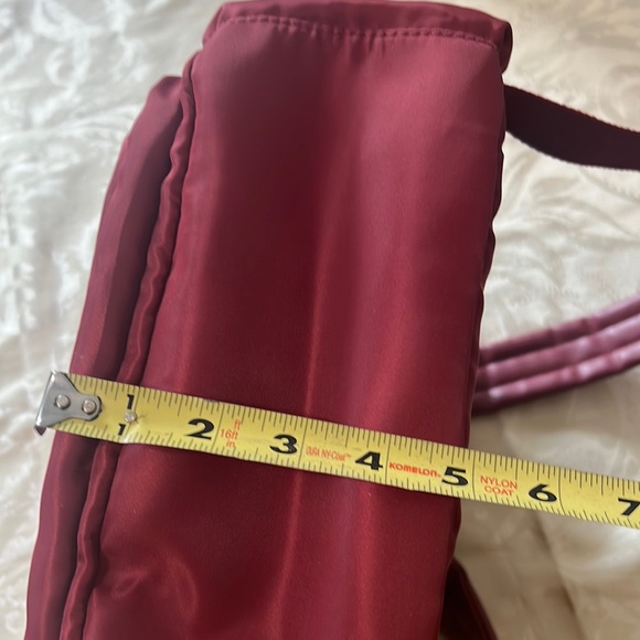 Dark red backpack with gold zippers - Picture 10 of 10